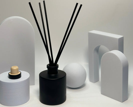 Matte Black Scented Reed diffuser